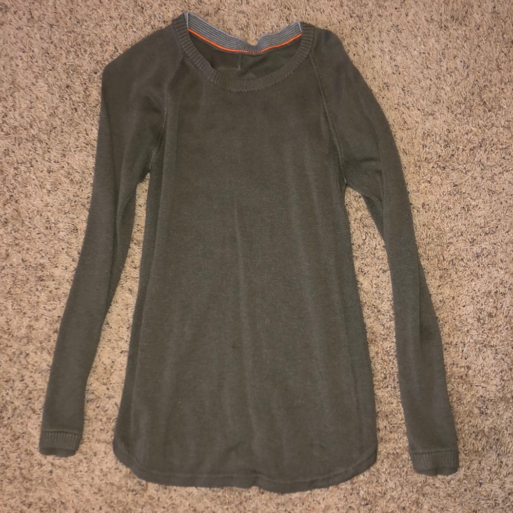 Lululemon sweater olive green 6